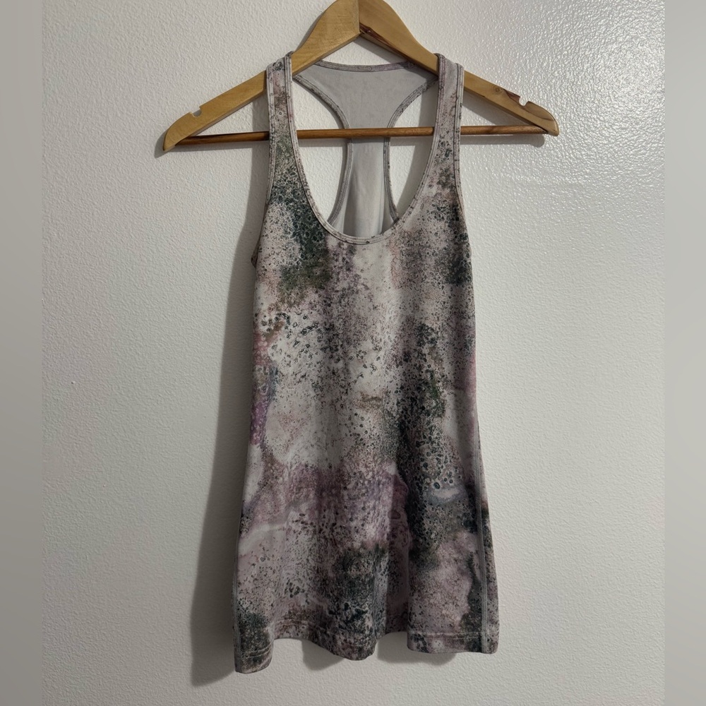 - Lululemon Cool Racerback Tank - Sugar Crush Multi -‎ Size 6 yoga workout … - Picture 2 of 4